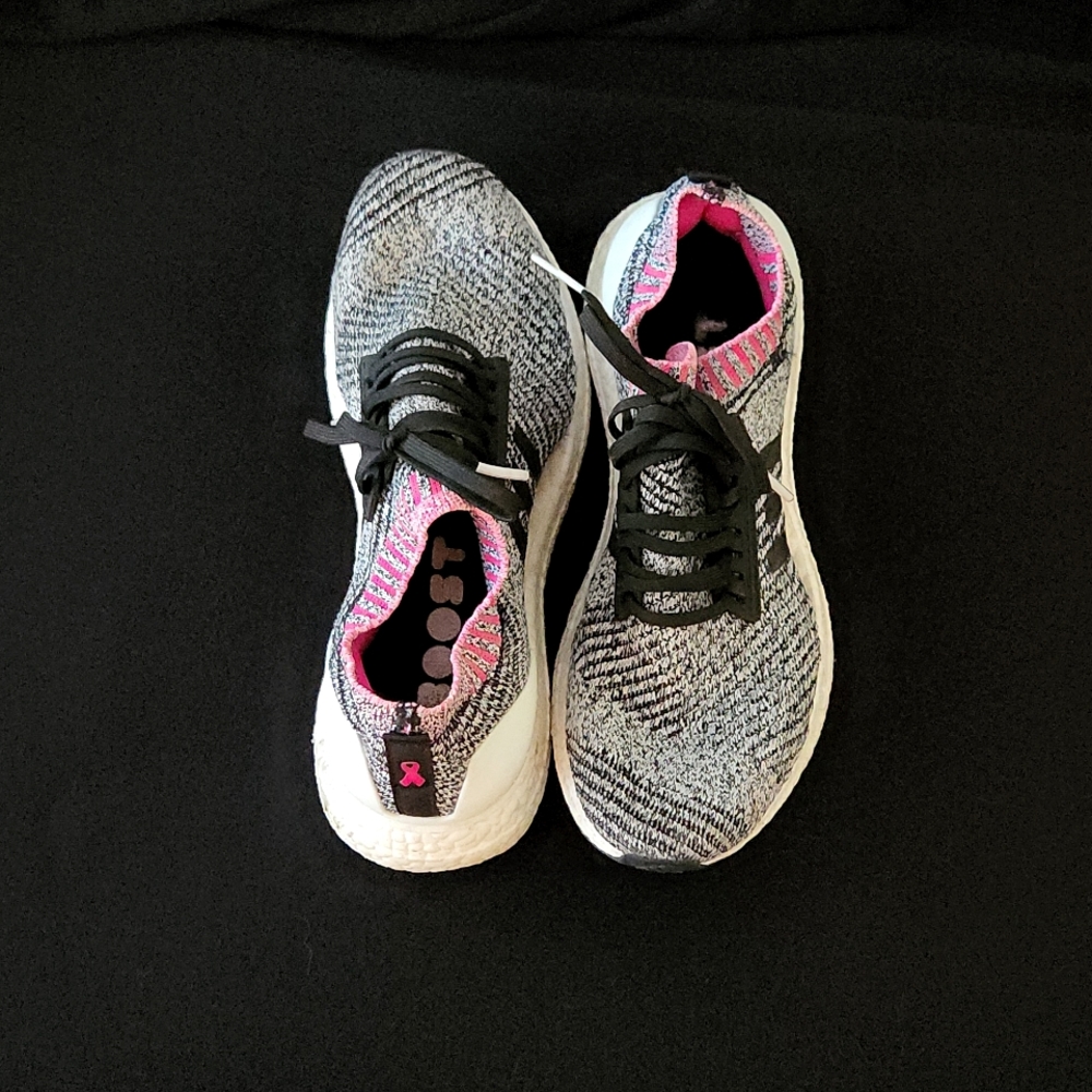 Adidas ultraboost breast cancer edition